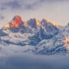 Dernières lueurs sur le Grand Pic de Belledonne, sommet alpin en Isère - Photo de montagne par Gaëtan Michel